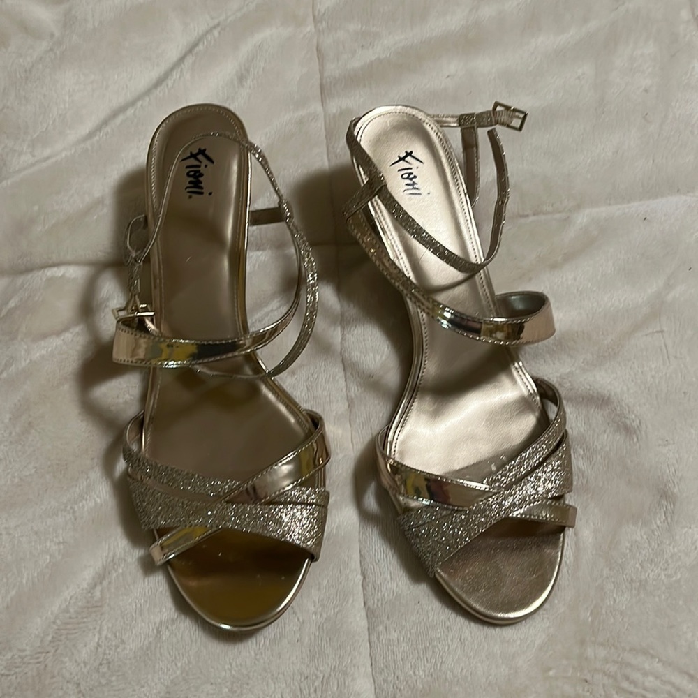 Gold Fioni Kitten Heels